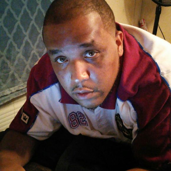 Meet your Posher, Chris - Picture 1 of 1